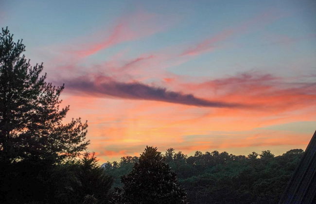 Modern Escape by Avanstay w/ Hot Tub, Fire Pit, Mountain Views, 10min to Town - Foto 16