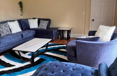 East Riverdale Enchanting 4 bedroom with 2 full bathrooms - Foto 1