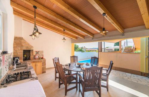 Villa Maredi with pool - Foto 11