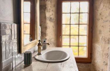 Manoir médiéval art déco - Logis des 3 Artistes - Photo 10