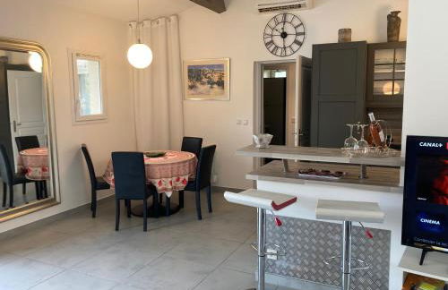 Les Hauts d'Eyragues gite Rêverie Meublé classé 4 étoiles - Foto 16