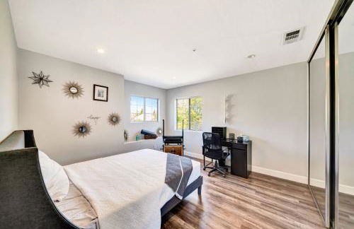 Stunning Hilltop 5BR With View And Hot Tub! - Foto 62