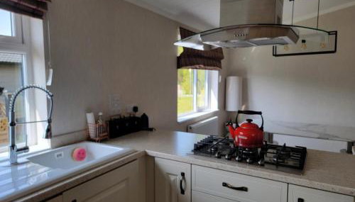 Luxury 2-Bed Lodge in Routh Sleeps 4 with Hot Tub - Foto 4, stove, heating