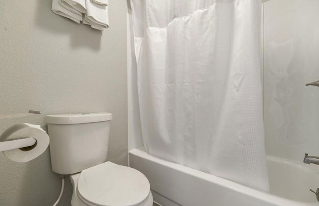 LTA Suites Brookside - Photo 26