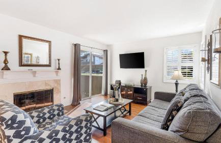 Coastal Retreat w Pool Spa BBQ Near Beaches Golf Courses Ritz Pointe Condo by AvantStay - Foto 4