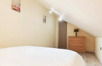 Top Floor Flat 5 Northwood - Foto 15