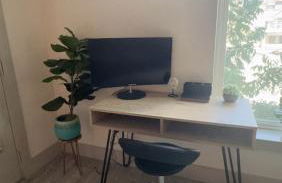 Beautiful Condo on Riverwalk King Suite w Free Parking Pet Friendly Centrally Located on the Riverwalk - Foto 9