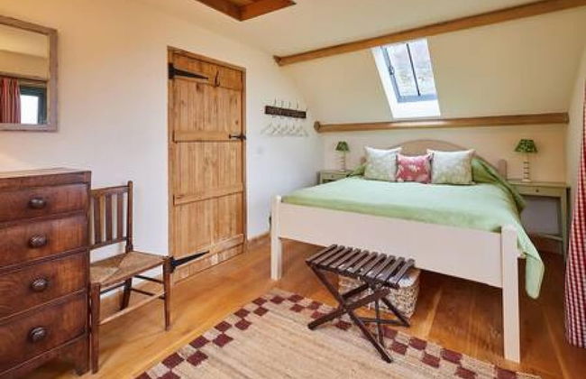 Host Stay Llewenau Draw Barn - Photo 4