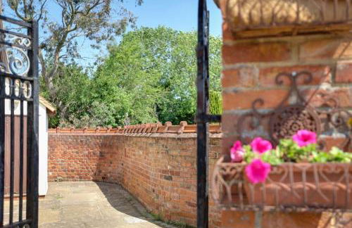 Beautiful thatched Dynes Cottage Finchingfield sleeps 10 - Foto 15