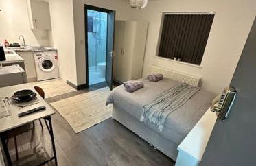 Cozy Aston Villa Studio - Foto 1