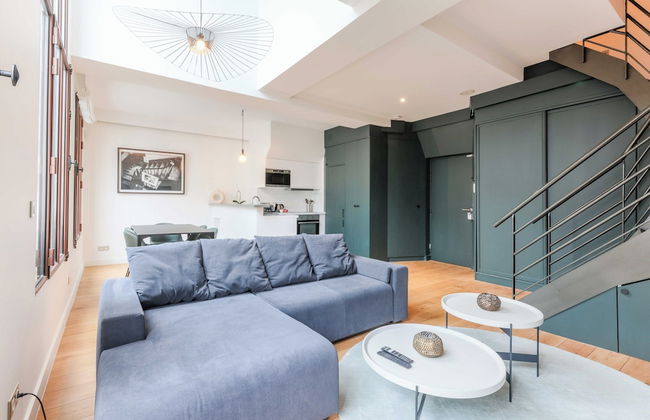 Newly Renovated Loft Bastille - Photo 11