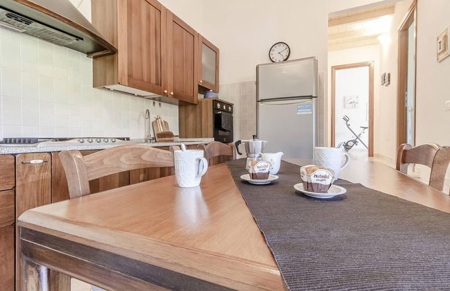 Charming 3-bed Villa in Berruiles - Photo 17