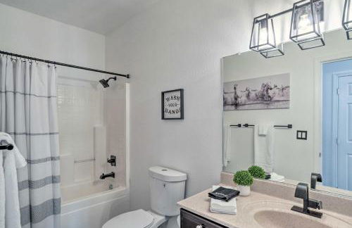 Alluring Home with Fire Pit Less Than half Mi to OIT! - Foto 17