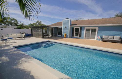 Beautiful Home - Oasis Backyard with Heat Pool - Foto 25