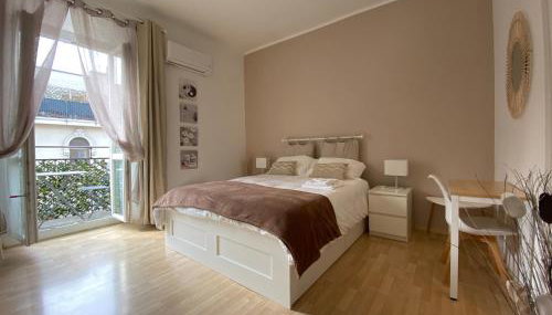 Chic Design Flat Milan - City Center & Balcony - Foto 1