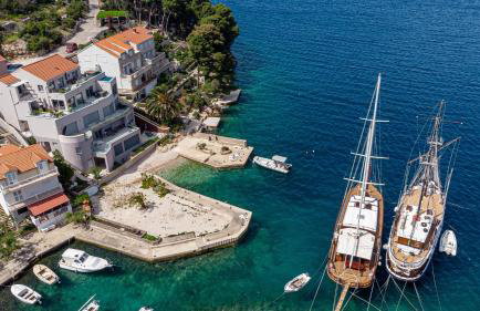 Suartini Apartmani Račišće - Photo 1