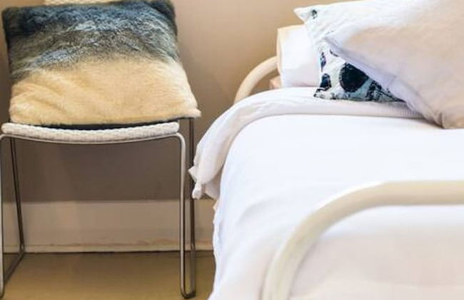 Beautiful 2 Story Manor Close to Beach and all - Foto 57