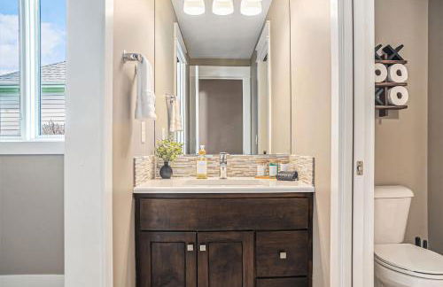 Luxury Stay with Golf Simulator and 3 King Bedrooms - Foto 40