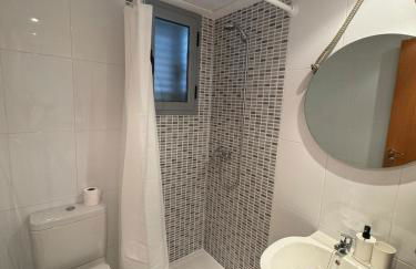 Apartamento con 2 habitaciones y garaje - Photo 43