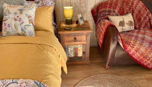 Robin Cabin with hot tub - Foto 4