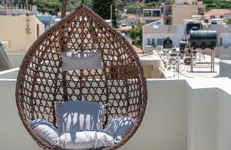 Lavender Suite with Sea View - Beach at your Doorstep - Photo 17