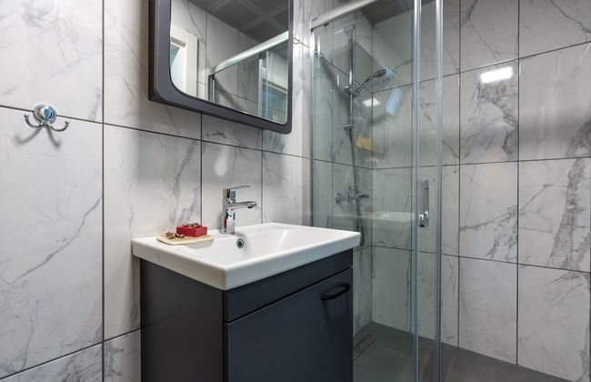 Rose Erela - Foto 39