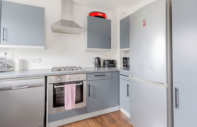 Bright 2 Bedroom Flat in Lambeth With Balcony - Foto 14