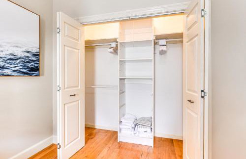 Lakefront Oscar Home with Game Room and Boat Dock! - Foto 23