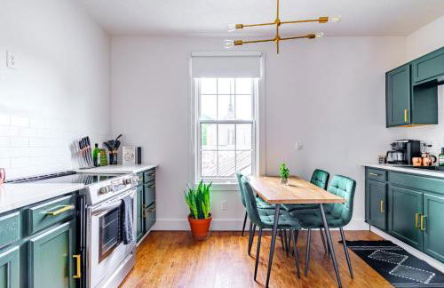 Jungle House Chillicothe Sleeps 24 Downtown Ohio Free Parking - Walk to Historic District - 5BR Luxury Home - Pet Friendly - King Beds - Over 5,800 Five Star Stays - Foto 74