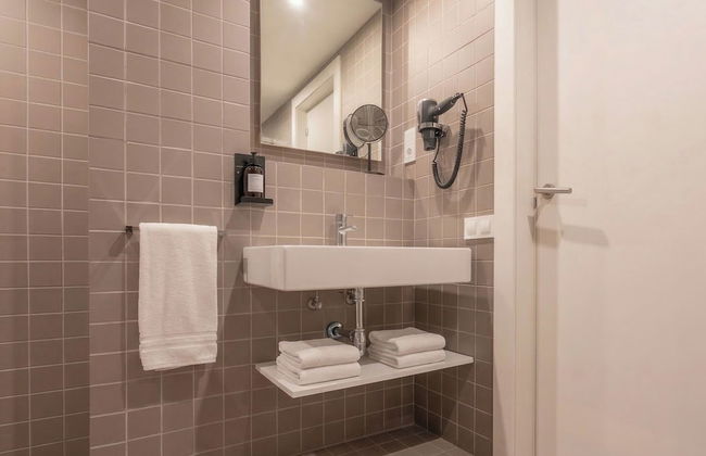 Limehome Barcelona Rector Triadó - Photo 123