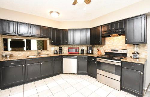 10 Minutes from IAH and Mall, Newly Rehabbed - Foto 4