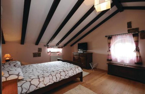 3 Bedroom Beautiful Home In Lisicic - Foto 42