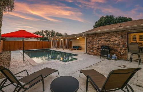 Spectacular 4BR 2,5BA Holiday Home with Pool and Grill - Foto 23