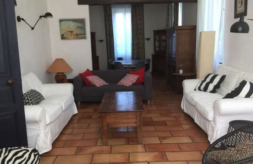 GRANDE MAISON FAMILIALE EN PIERRES SUD ARDÈCHE - Foto 9