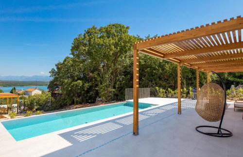 Villa 4 with Pool Soline, Krk, 280 m from beach, by 4Villas - Photo 5