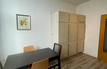 Altbauwohnung mit 2 Balkonen - Foto 5