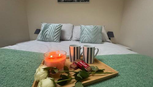 Hicks Central - Sleeps 2 - Photo 3