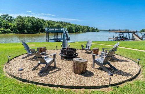 Pelican Estates Lake House at Cedar Creek Lake - Foto 1