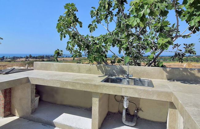 Incredible Large Villa In Paphos Sleeps 14 Children Pool, Jacuzzi, Huge Garden - Foto 72