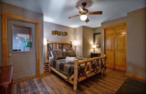 4 BR Mountain Cabin with Hot Tub & Fire Pit in GA - Foto 74