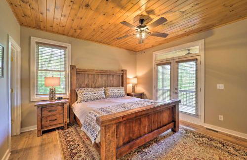 Woodsy Mountain-View Getaway with Hot Tub! - Foto 8