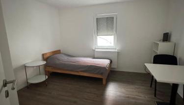 Unterkunft nahe Flughafen, mit Dachterrasse, 3 Schlafzimmer - Foto 3