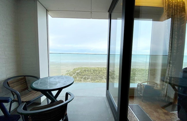 Apartment in Nieuwpoort With sea Beach - Photo 9