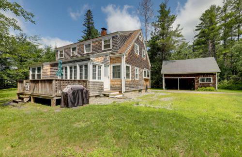 Franconia Escape on Half Acre w/ Fire Pit & Deck! - Foto 26
