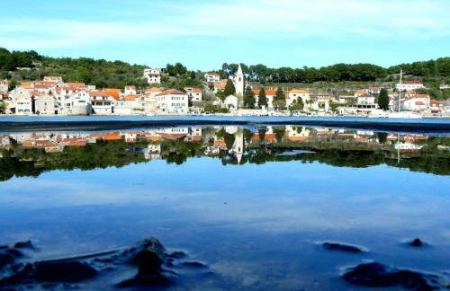 Prvinski Akvarel - Foto 31