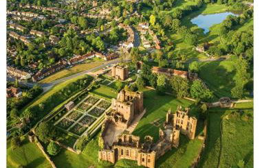 MODERN STUDIO APARTMENT, PRIVATE- DRIVEWAY PARKiNG - Foto 10