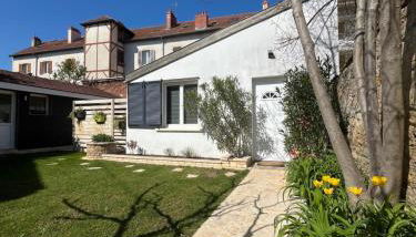 Petite maisonnette cosy et pleine de charme située à proximité du centre-ville - Foto 2