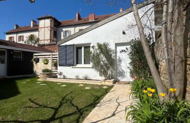 Petite maisonnette cosy et pleine de charme située à proximité du centre-ville - Foto 2