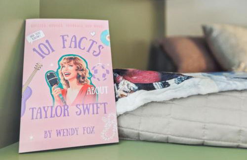 Country Music Themed Goodrich Ave by SkyRun Nashville - Foto 32