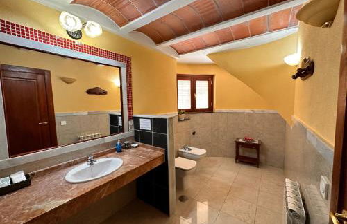 Cuevas La Granja - Photo 96